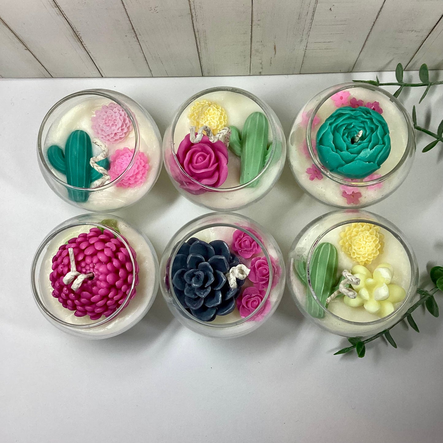 6 velitas artesanales en forma de suculentas, cactus y flores perfumadas