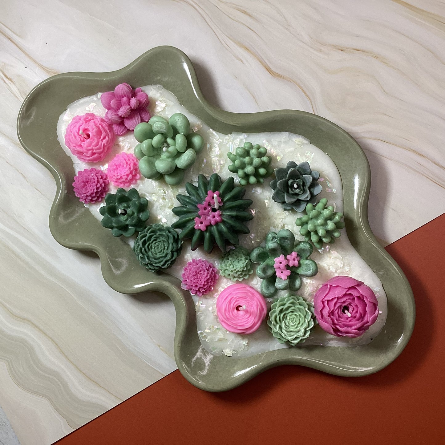 Velas decorativas en forma de terrario irregular grande