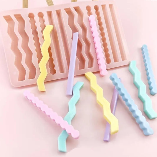 Molde con 12 velitas para cumpleaños