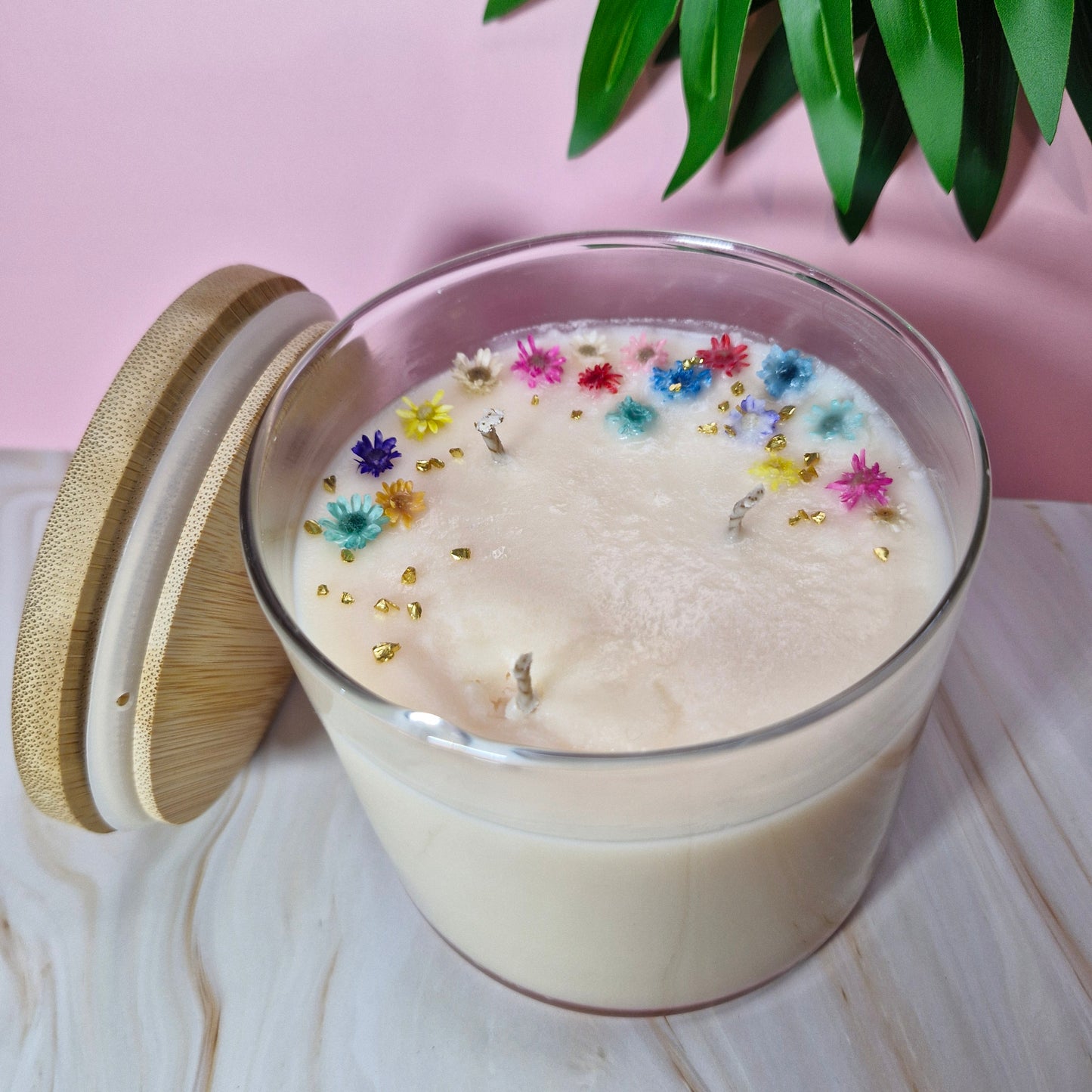 Vela aromática “flores” grande con tapa de bambú